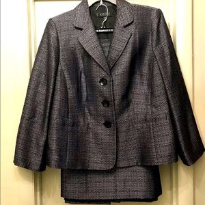 Deep purple, black, & silver Kasper, knee-length skirt set. size 14w.